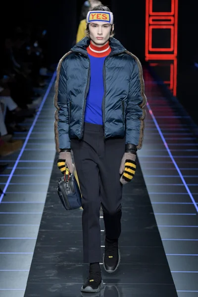 Look 47
